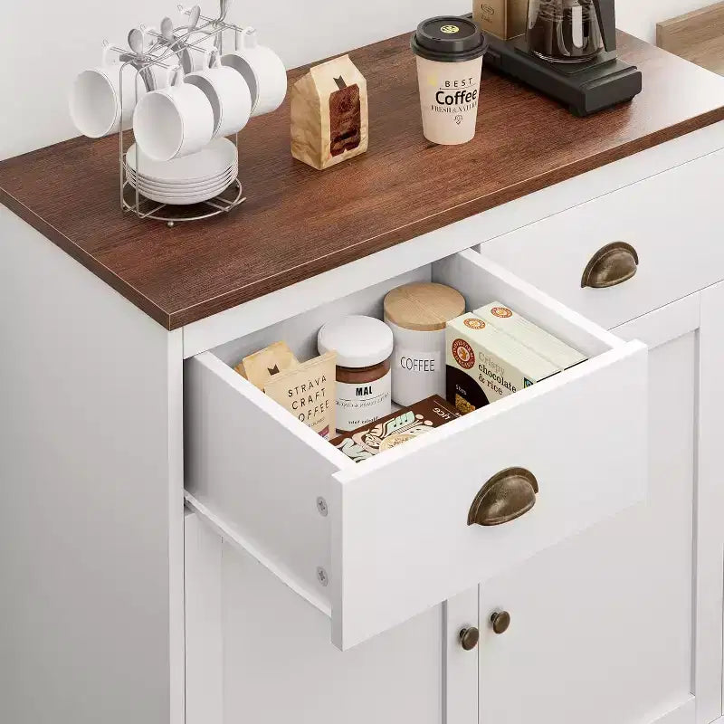 Mobile bar per caffè in stile moderno farmhouse, buffet bianco con 2 ante, 2 cassetti e ripiano regolabile per cucina, sala da pranzo o soggiorno