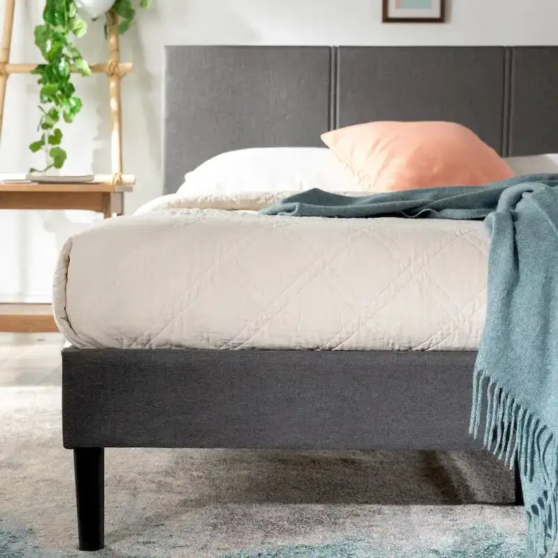 Struttura letto imbottita grigia con base a piattaforma, doghe in bambù, per 1-2 persone